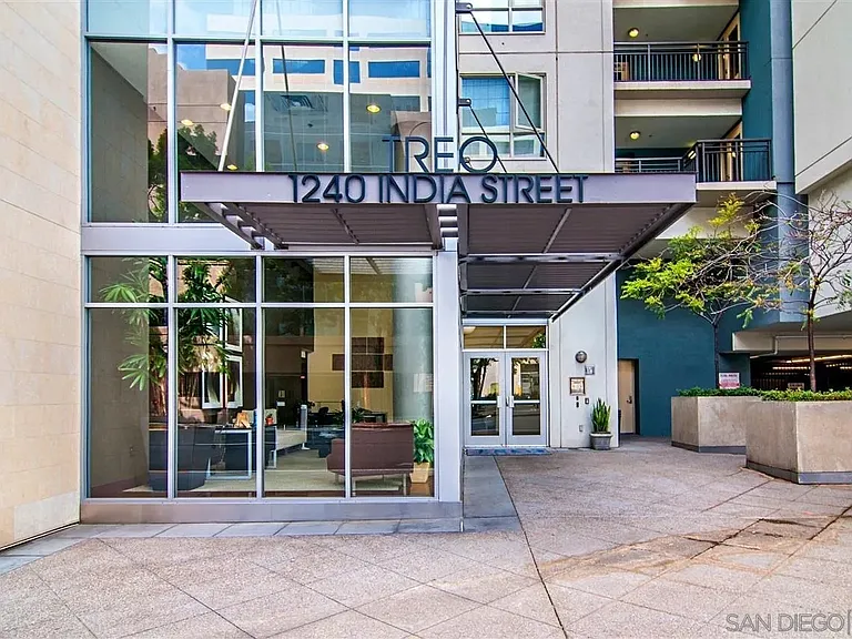 1240 India St #911 — Photo 15