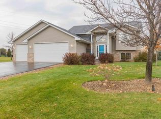 9932 Weston Dr, Monticello, MN 55362