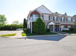 12235 Bubbling Brook Dr UNIT 100, Fishers, IN 46038