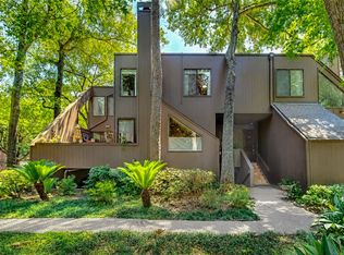 239 Litchfield Ln, Houston, TX 77024