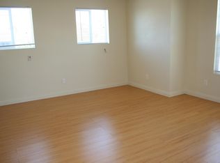 370 Avocado St APT 2, Costa Mesa, CA 92627