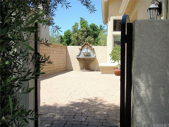 3rd image of 5213 Carmento Dr