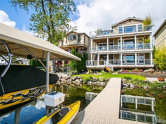 2nd image of 4285 E Lake Sammamish Shore Ln SE