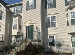 1979 Grandview Pl, Montgomery, IL 60538