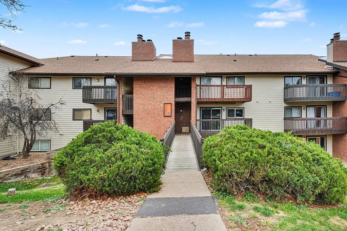 Building Photo - 14652 E 2nd Ave #D-204