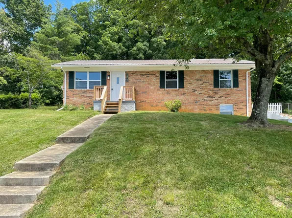 1698 Elgin Dr, Morristown, TN 37814