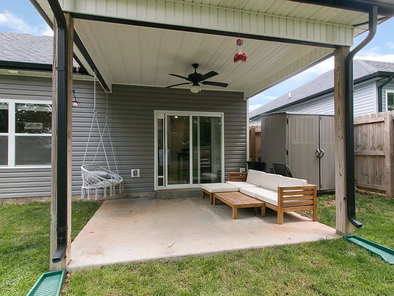 1166 Eagles Nest Ln — Photo 24