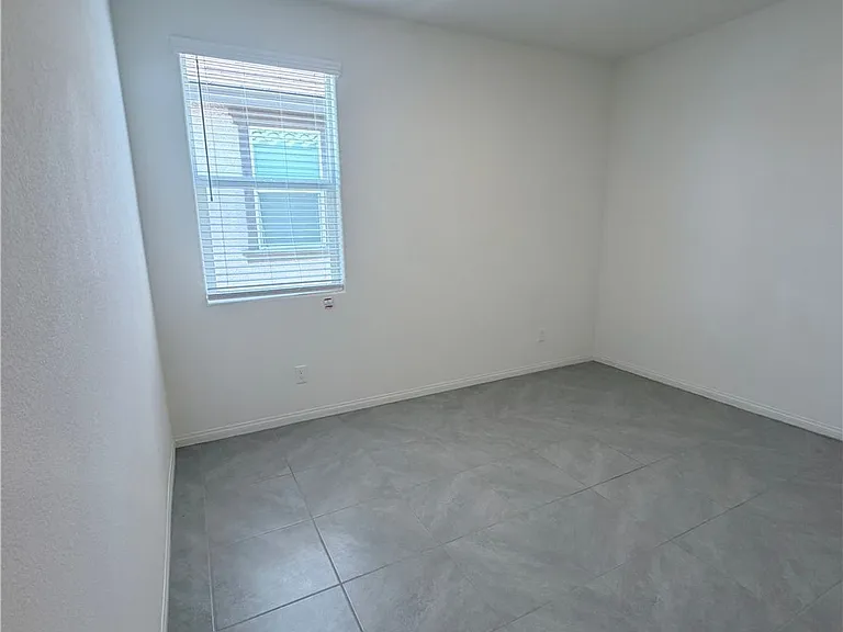 4256 Scarlet Cob Ave — Photo 17