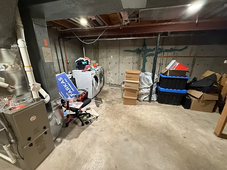 660 Hochelaga St #30 — Photo 38