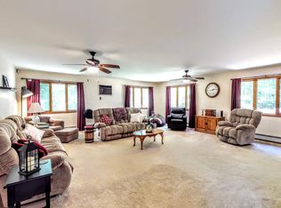 29 Old Farm Rd, Shokan, NY 12481