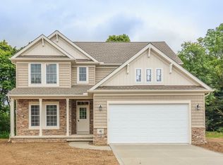 41 Ava June Dr, Painesville, OH 44077