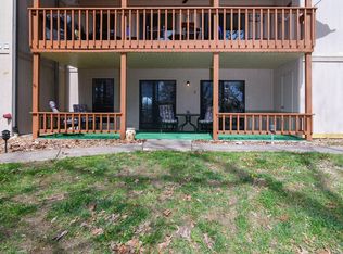 348 Port Dr BUILDING 2-19, Kimberling City, MO 65686