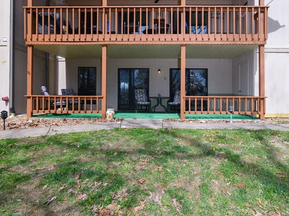 348 Port Drive #2 BLDG 19, Kimberling City, MO 65686