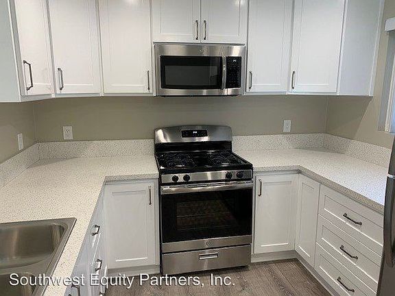 3rd image of 3334 Eureka Pl APT 9