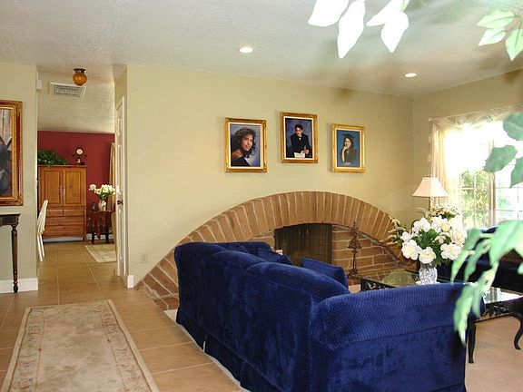 4th image of 2790 Glorietta Cir