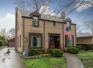 1033 S Lincoln Ave, Park Ridge, IL 60068