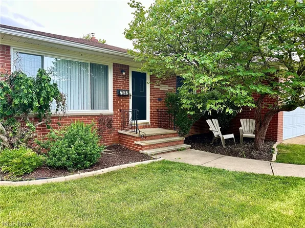 7332 Beresford Ave, Parma, OH 44130