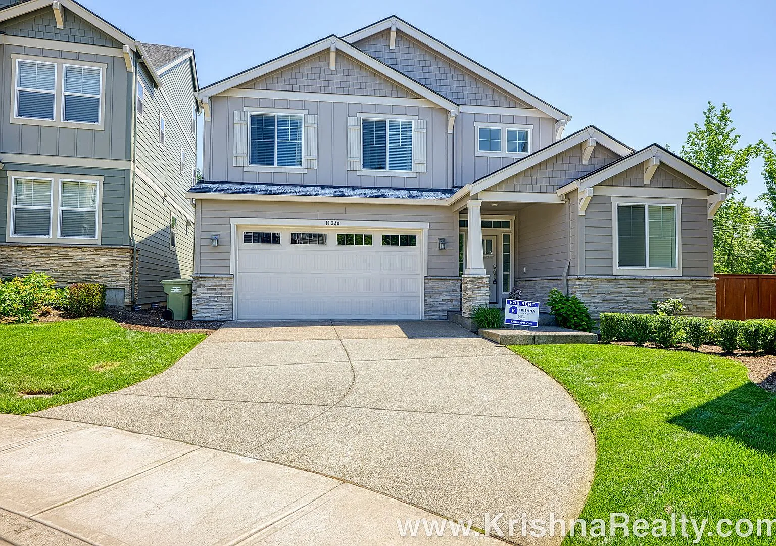Gorgeous Modern 4 Bedroom | 3 Bathroom Single Family Home | Located in Iron Ridge Heights Community! — Photo 1