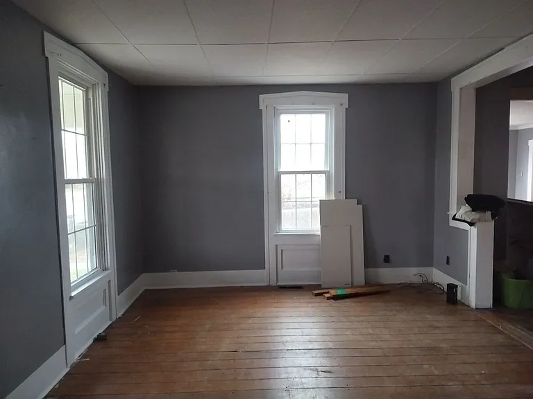 417 N Commerce St — Photo 3