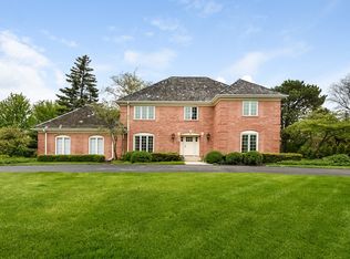 3 Pembroke Ln, Oak Brook, IL