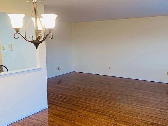 5th image of 2001 74th St #3A