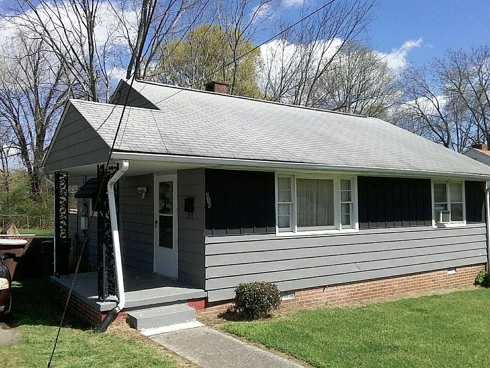2nd image of 216 Ray St