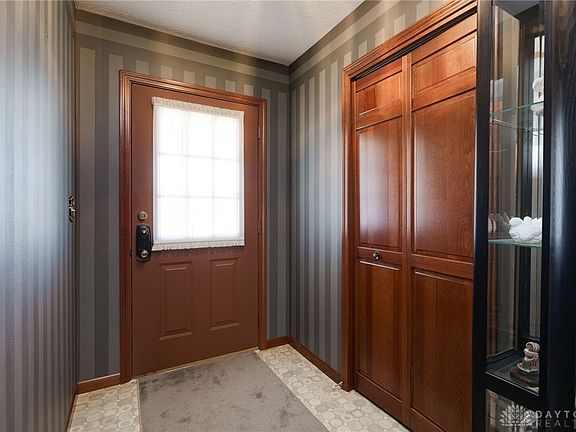 5th image of 3132 Kerry Dr