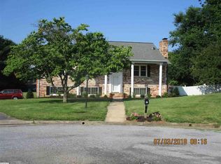 27 Brighton Ct, Stuarts Draft, VA 24477