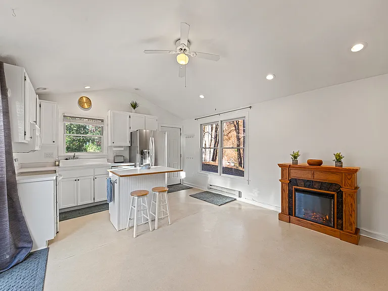 101 Starlight Ln — Photo 6