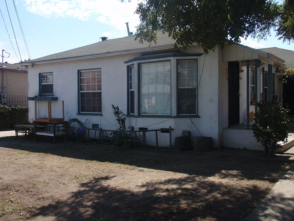 1st image of 1632 W 36th Pl
