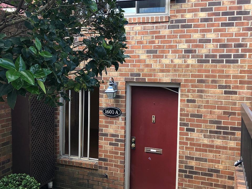 1st image of 1601 S Hayes St