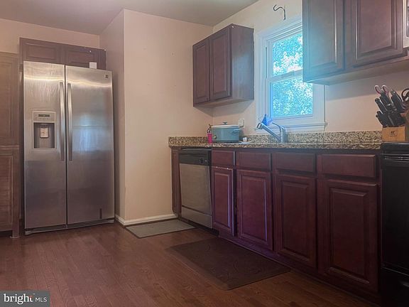 5th image of 3508 Len Hart Ln