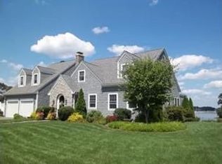 41 Harbour Ter, Warwick, RI 02818