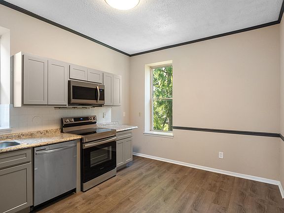 3rd image of 4358 Vista Ave #2F