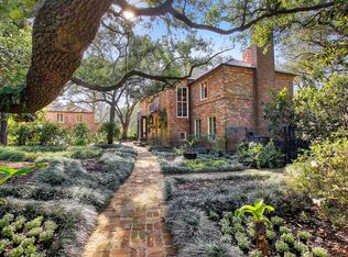 2300 Pine Valley Dr, Houston, TX 77019