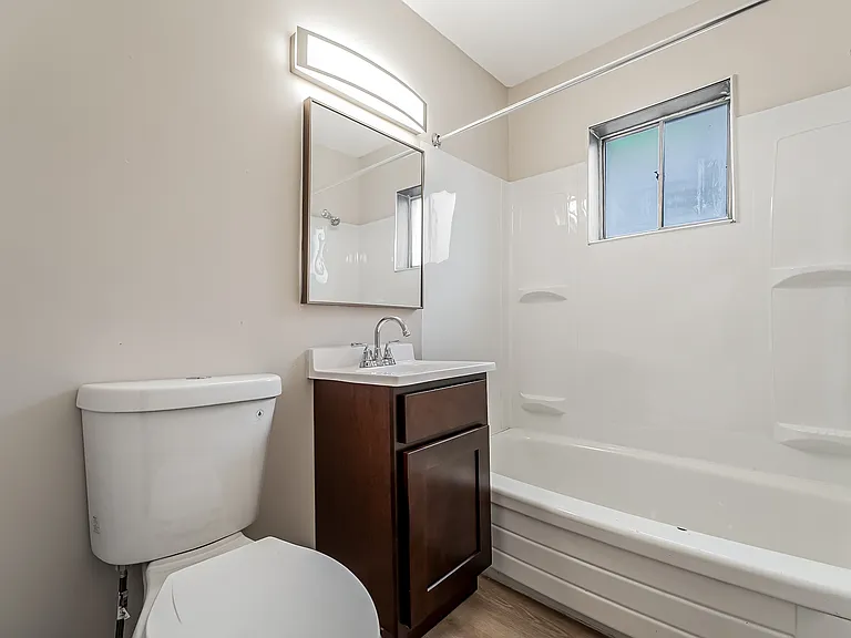 14918 Milverton Rd #2 — Photo 11