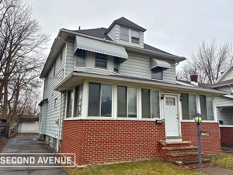 2854 E 128th St — Photo 12