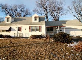 60 Raylo St, Chicopee, MA 01013