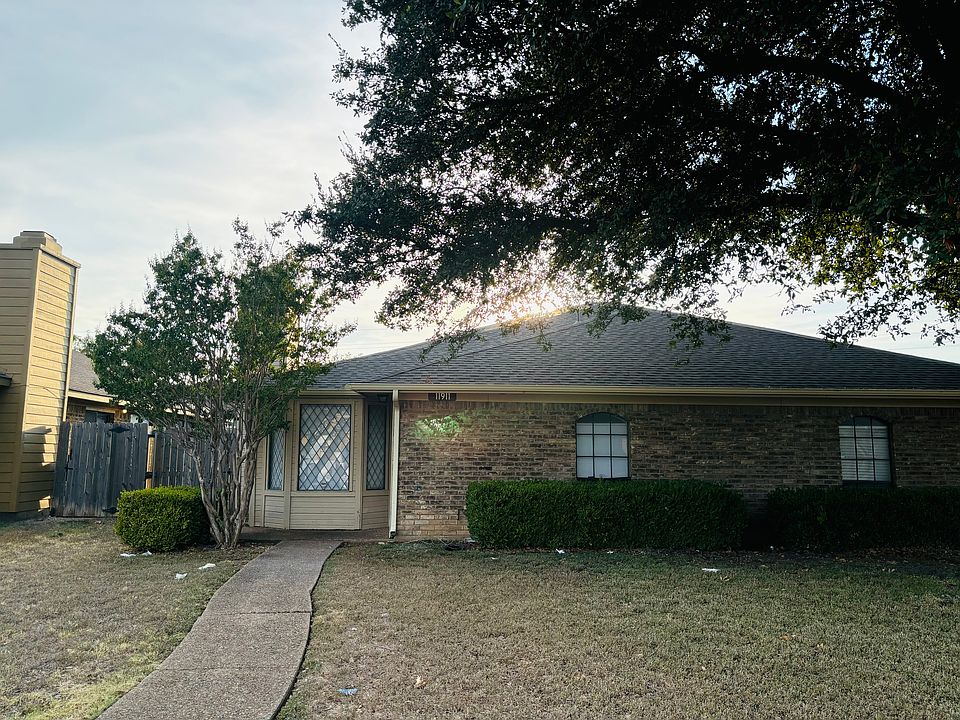 1st image of 11911 Garden Terrace Dr