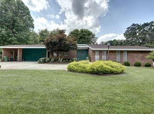 506 Woodland Rd, Hopewell, VA 23860