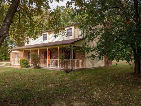 11688 Strawberry Rd, Carbondale, IL 62901