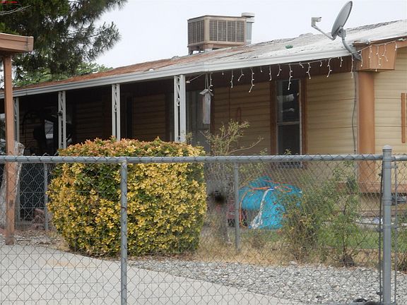 2nd image of 960 Dennis Way