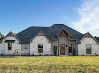 129 Heritage Springs Dr, Weatherford, TX 76087