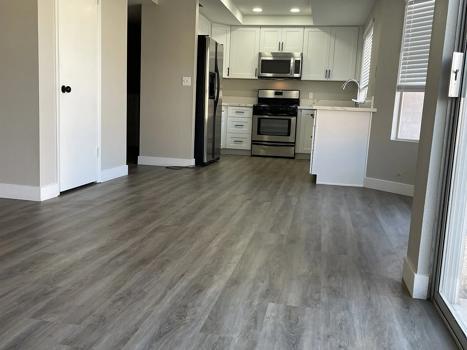 4 bed, 1873 sqft, $2,275 — Photo 4