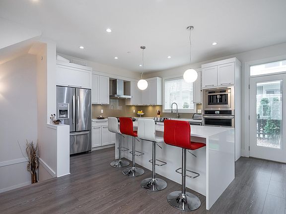 5th image of 7665 209th St #18