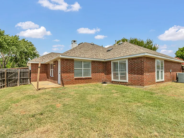 2140 Teal Ct — Photo 26