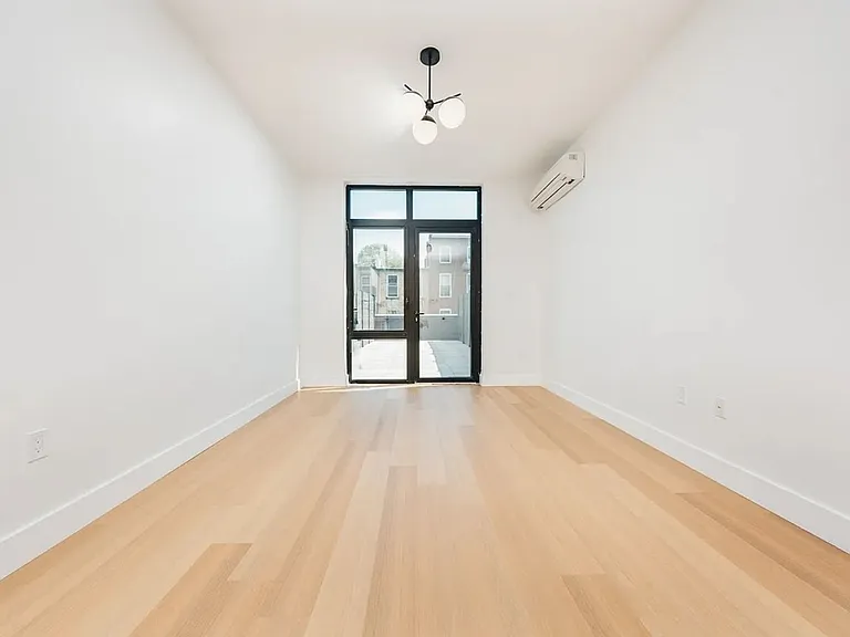 420 Gates Ave #2H — Photo 8