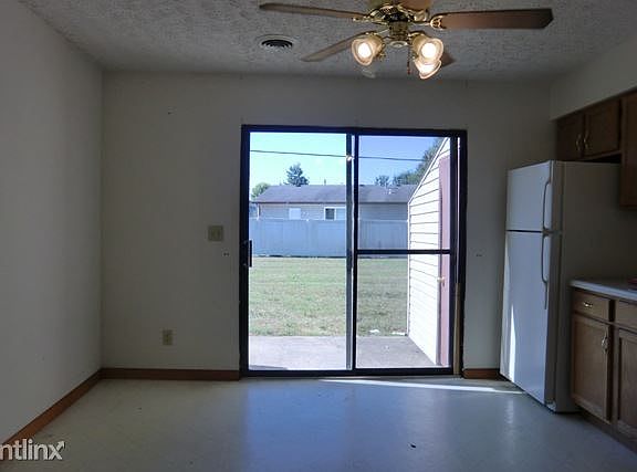 5- Kitchen 1 8-23-12