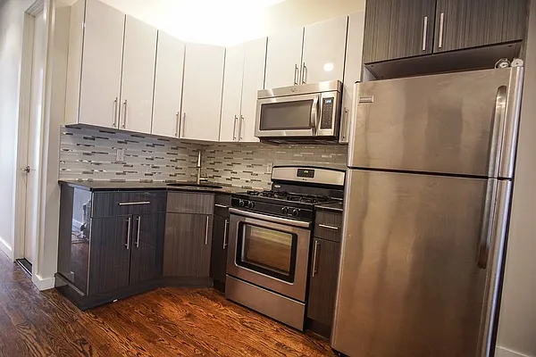 Rented by Lofts and Flats LLC | media 21