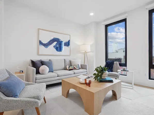 170 Freeman Street image 4 of 16